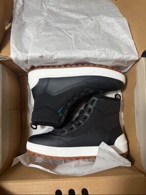 Vessi Black High-Top Women's Alta Winter Boots with White Midsole